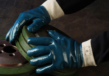 Work Gloves and You – Keep Your Hands Protected